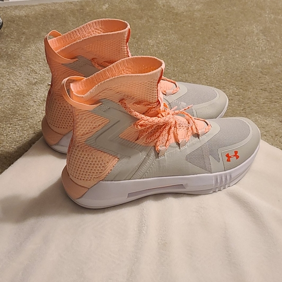 Under Armour Volleyball Shoes - Picture 2 of 5